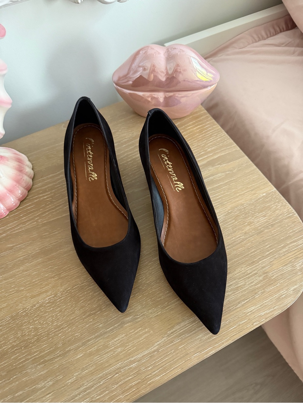 Black Leather Pointy Pumps - L'intervalle
